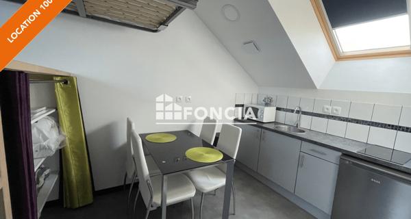 Location Studio meublé 25.84 m² - La Francheville 08000
