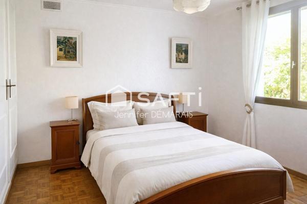 MAISON D'ARCHITECTE 150 M2 AVEC PISCINE