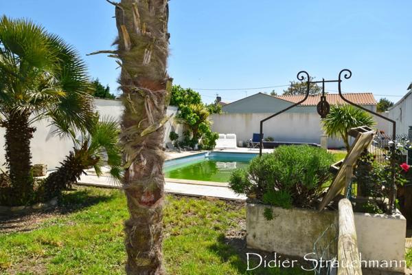 Maison à vendre 7 pièces proche de AIGREFEUILLE D'AUNIS (17)