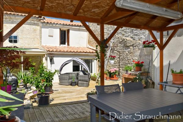 Maison à vendre 7 pièces proche de AIGREFEUILLE D'AUNIS (17)