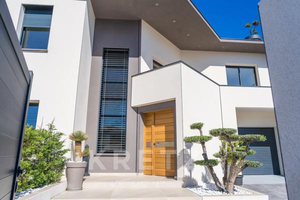 Villa contemporaine en bord de mer