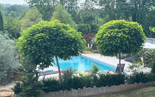 Maison à vendre    5 pièces • 205 m2 Faverolles-et-Coëmy