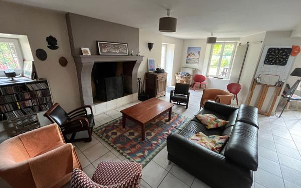 Maison à vendre    5 pièces • 205 m2 Faverolles-et-Coëmy