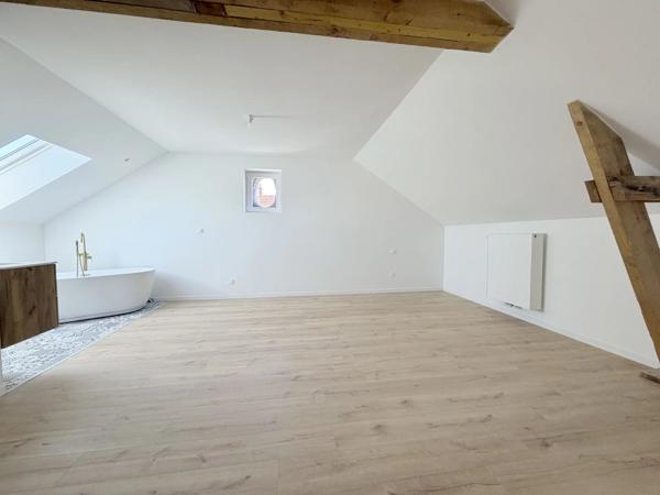 Vente                                                      Maison
                        
                     6 pièces                      200 m2                     à Villers-Cotterêts