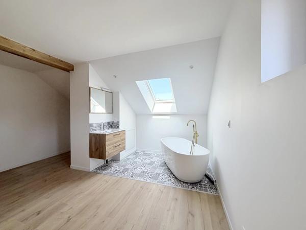 Vente                                                      Maison
                        
                     6 pièces                      200 m2                     à Villers-Cotterêts