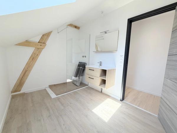 Vente                                                      Maison
                        
                     6 pièces                      200 m2                     à Villers-Cotterêts