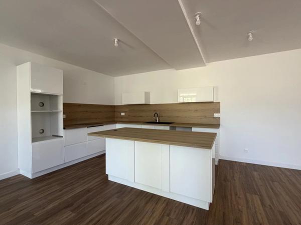 Vente                                                      Maison
                        
                     6 pièces                      200 m2                     à Villers-Cotterêts