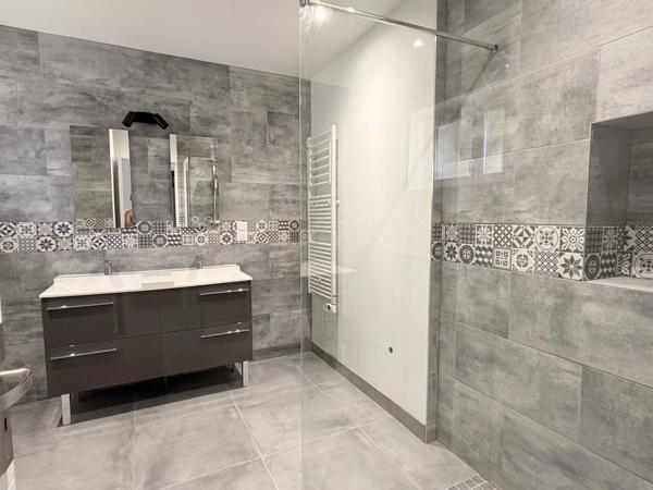 Vente                                                      Maison
                        
                     6 pièces                      200 m2                     à Villers-Cotterêts