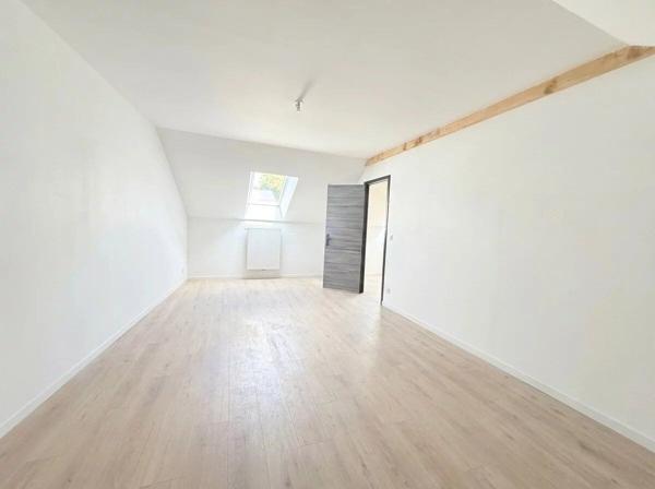 Vente                                                      Maison
                        
                     6 pièces                      200 m2                     à Villers-Cotterêts