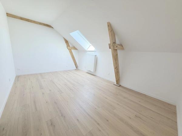 Vente                                                      Maison
                        
                     6 pièces                      200 m2                     à Villers-Cotterêts