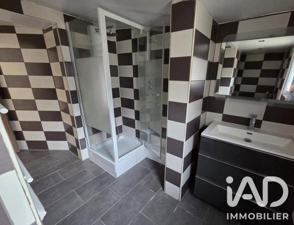 Appartement à vendre 4 pièces 77 m² Saint-Maximin