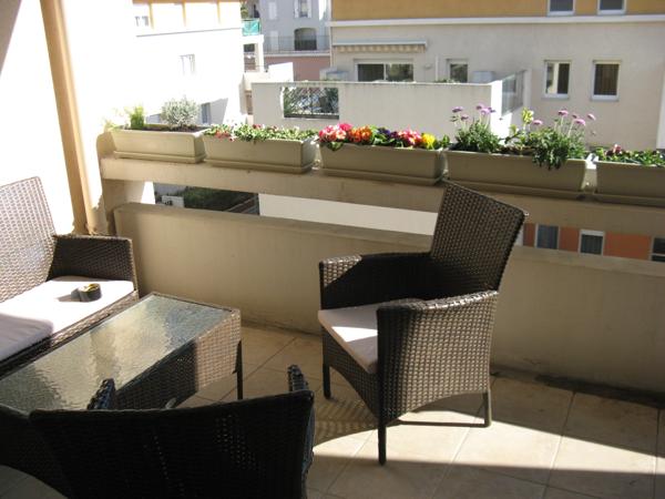 Aubagne (13400) T4 expo sud, immeuble récent en CV avec balcon, parking