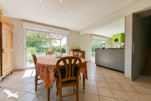 Maison à vendre 281 430 € Villebarou 6 p 146 m² DPE C