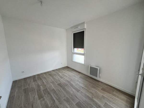 Appartement à louer 800 € CC Tours 3 p 61 m² DPE A