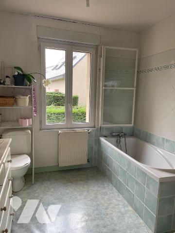 SAINT JOUAN DES GUERETS, Maison 8 pièces avec jardin