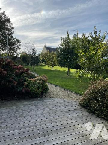SAINT JOUAN DES GUERETS, Maison 8 pièces avec jardin