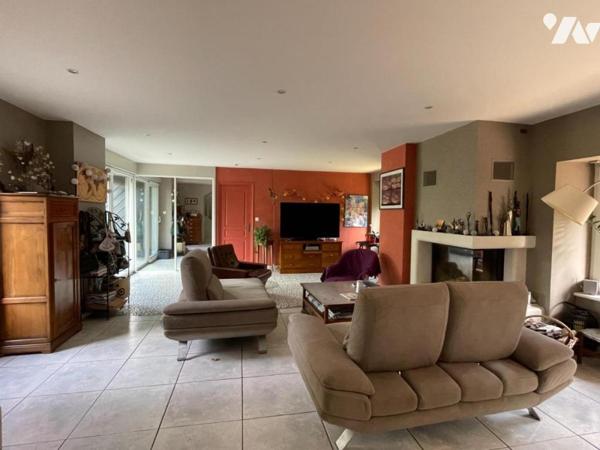 SAINT JOUAN DES GUERETS, Maison 8 pièces avec jardin