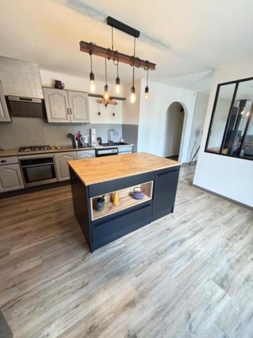 MAISON AVEC PISCINE À 10 MINUTES DE SARLAT