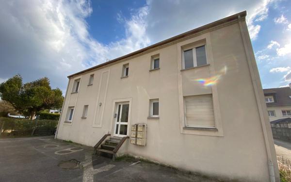 Appartement à vendre    1 pièce •  Épône