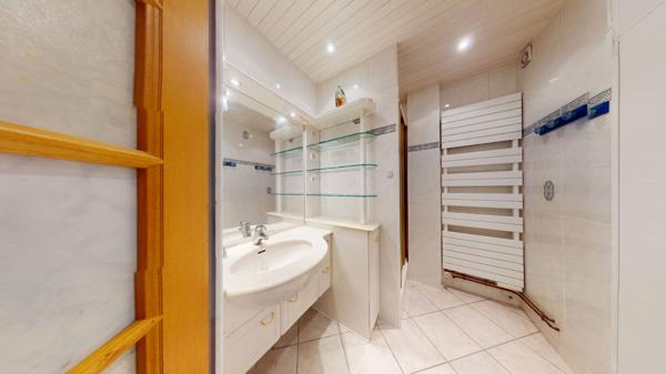 À découvrir en exclusivité ! grand T3 traversant de 67 m²