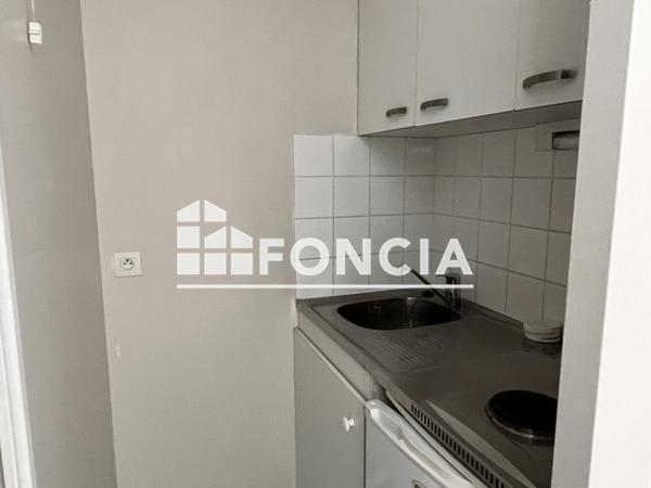 Location Studio 24.67 m² - 49 RUE MARENGO Le Mans 72000
