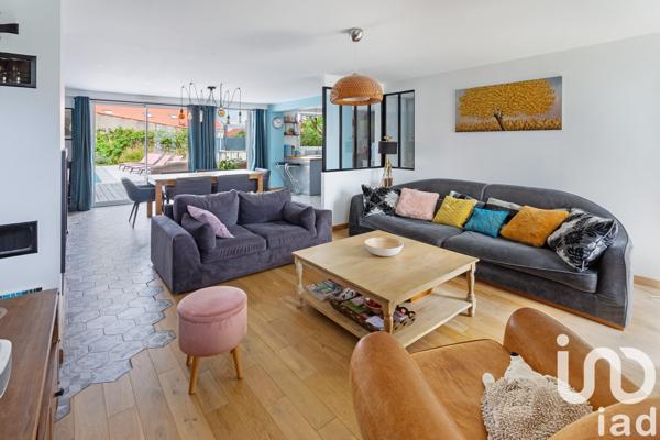 Maison à vendre 9 pièces 198 m² Couëron