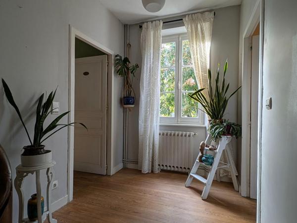 Maison Cazeres 8 pièce(s) 238 m2 avec garage et jardin