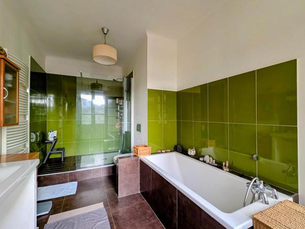 Maison Cazeres 8 pièce(s) 238 m2 avec garage et jardin