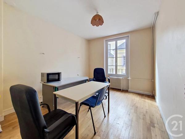 Immeuble à vendre  104,63 m 2   ARGENTAN  - 61