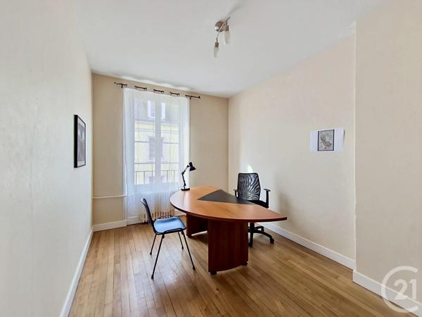 Immeuble à vendre  104,63 m 2   ARGENTAN  - 61