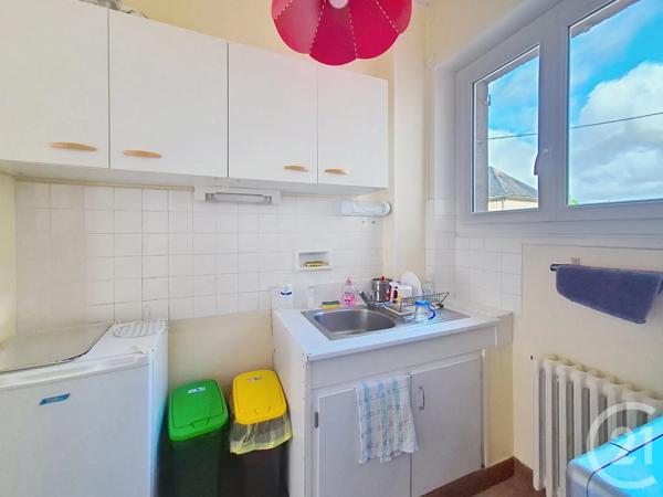 Immeuble à vendre  104,63 m 2   ARGENTAN  - 61