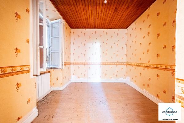 Appartement à vendre 5 pièces ARNAY LE DUC (21) de 94 m² avec garage, place de parking et grand grenier