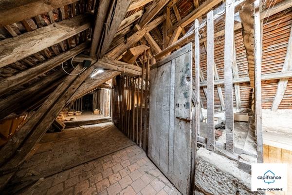 Appartement à vendre 5 pièces ARNAY LE DUC (21) de 94 m² avec garage, place de parking et grand grenier