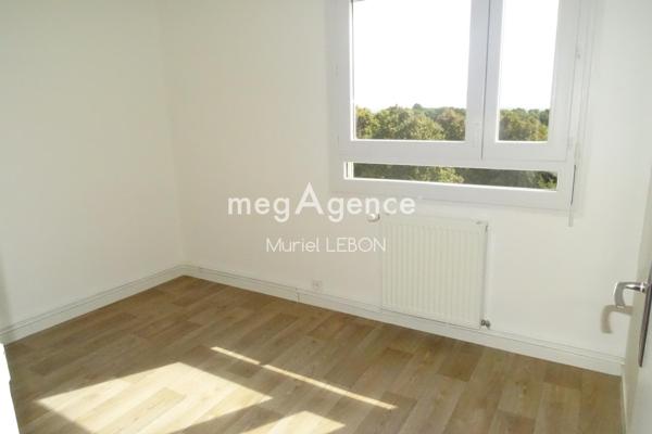 Appartement à FOUGERES, 35300 - 5 pièces 79m²