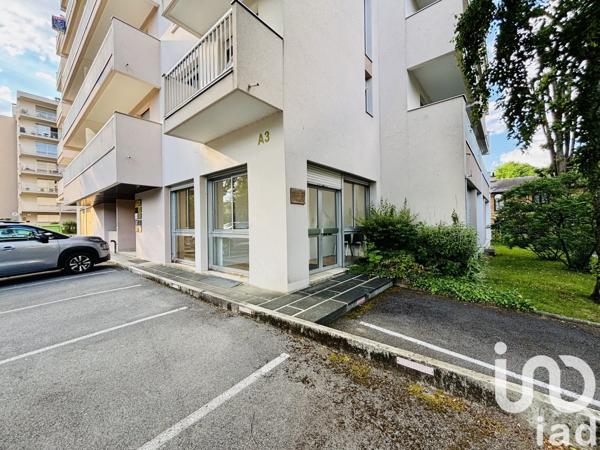 Appartement 1 pièce de 140 m² à Charleville-Mézières (08000)