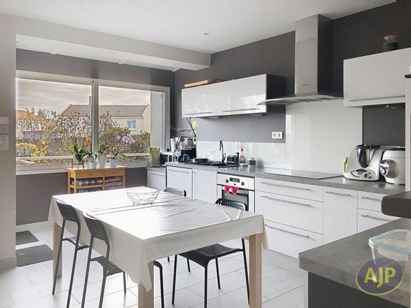 Vente maison Saint Leger Sous Cholet : 248 300 € - AJP Immobilier Cholet