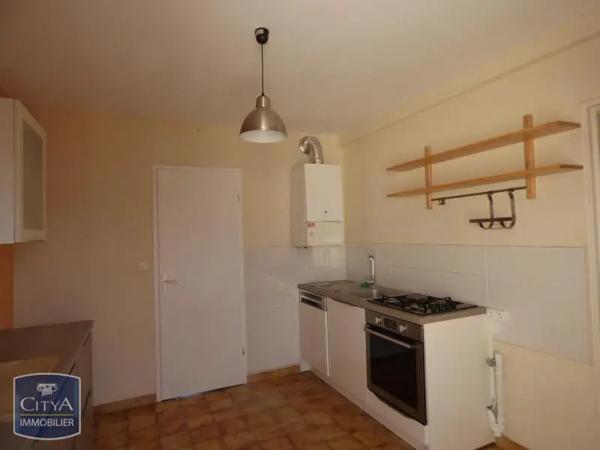 Maison à louer 4 pièces 83.3m² Riom (63200)
