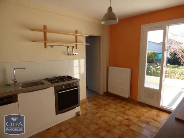 Maison à louer 4 pièces 83.3m² Riom (63200)