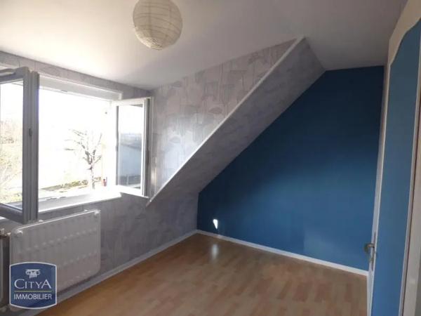 Maison à louer 4 pièces 83.3m² Riom (63200)