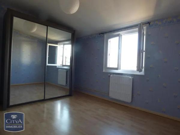 Maison à louer 4 pièces 83.3m² Riom (63200)