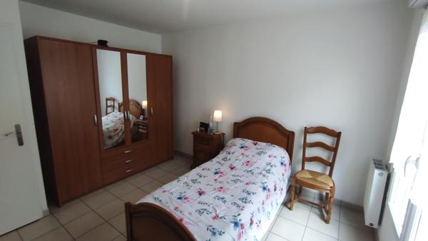 Appartement Sequedin trois pièces - stationnements - rez de jardin - terrasse