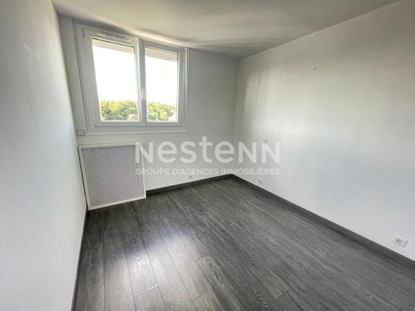 A vendre : T3 avec balcon, vue degagee et parking a Chilly-Mazarin