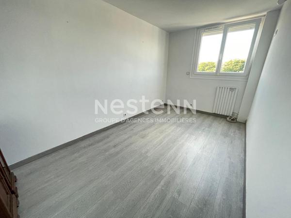 A vendre : T3 avec balcon, vue degagee et parking a Chilly-Mazarin