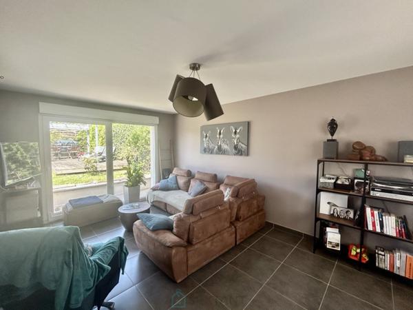 MAISON COUP DE COEUR  AVEC GARAGE.