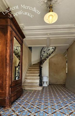 Maison bourgeoise avec dépendances – St-André-de-Cubzac