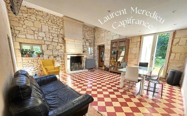 Maison bourgeoise avec dépendances – St-André-de-Cubzac