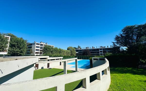 Appartement à vendre    6 pièces • 141,02 m2 Noisy-le-Roi