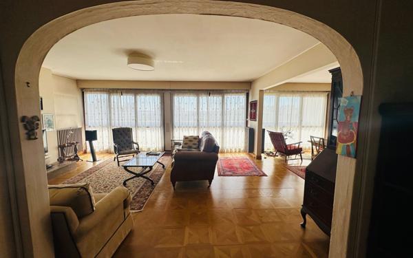 Appartement à vendre    6 pièces • 141,02 m2 Noisy-le-Roi