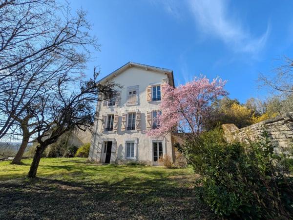 Vente Propriété 7 pièces 196 m2 à Neufchâteau