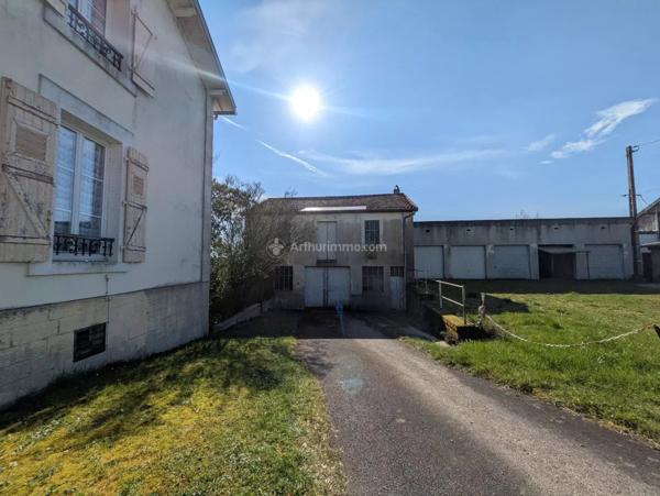Vente Propriété 7 pièces 196 m2 à Neufchâteau
